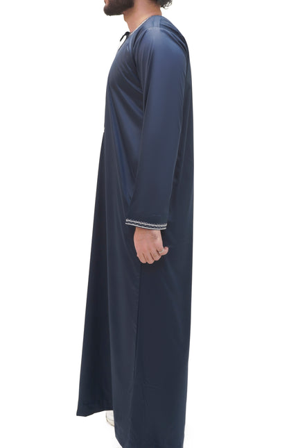 Omani Thobe - Oasis Cloud
