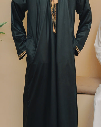 Omani Thobe - Desert Shadow